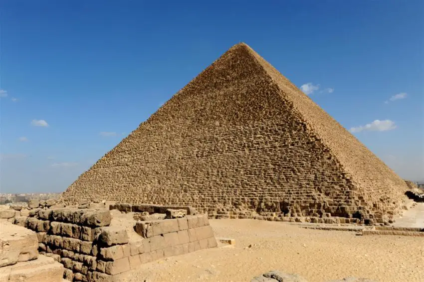 7 Astonishing Facts About the Ancient Egyptian Pyramids | Science Facts